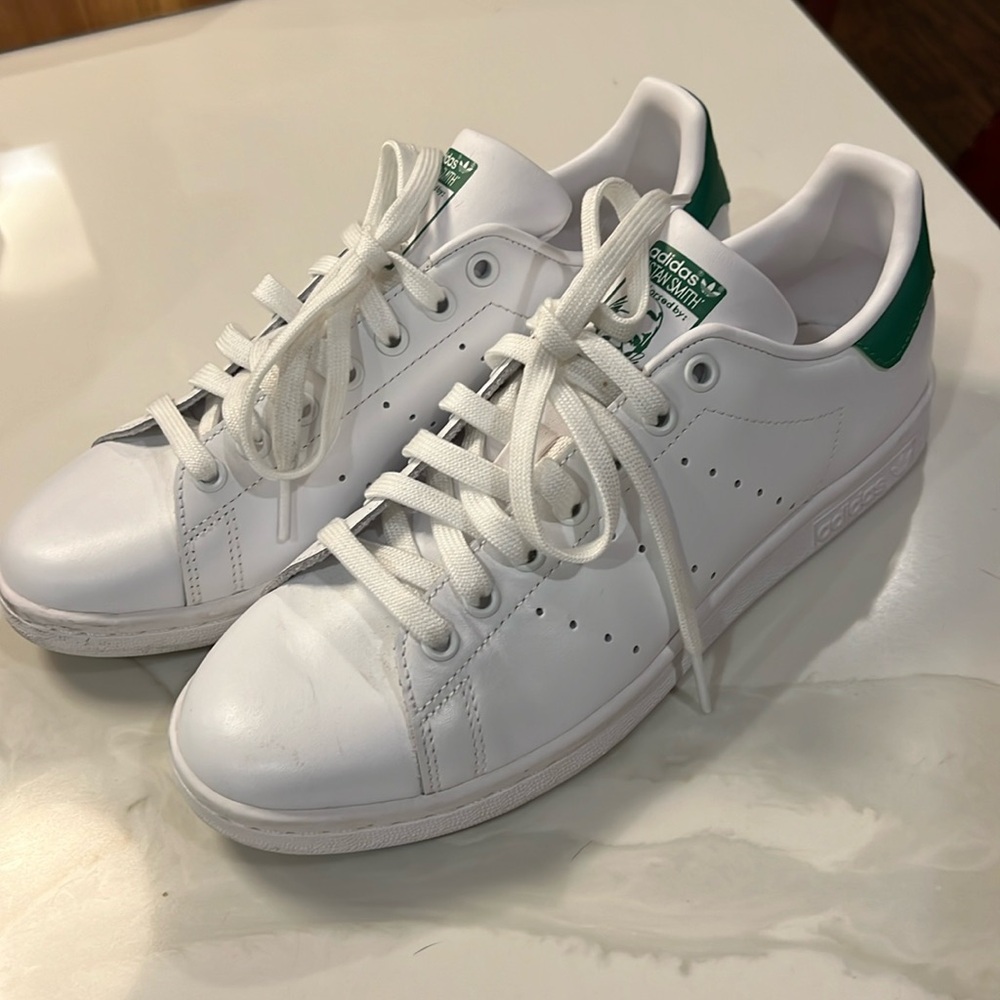 Adidas Stan Smith Classic shoes